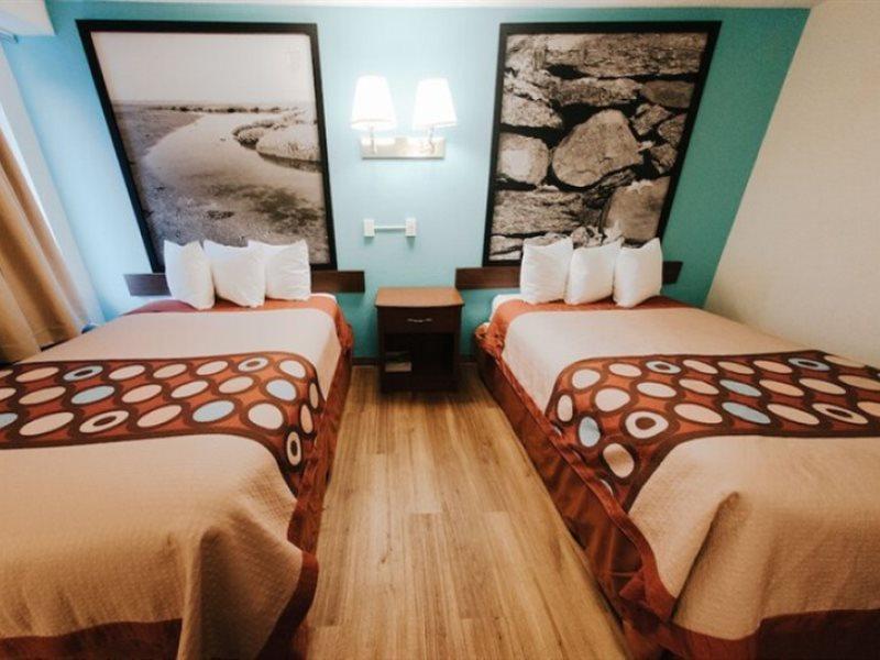Super 8 By Wyndham Danbury Motel Dış mekan fotoğraf