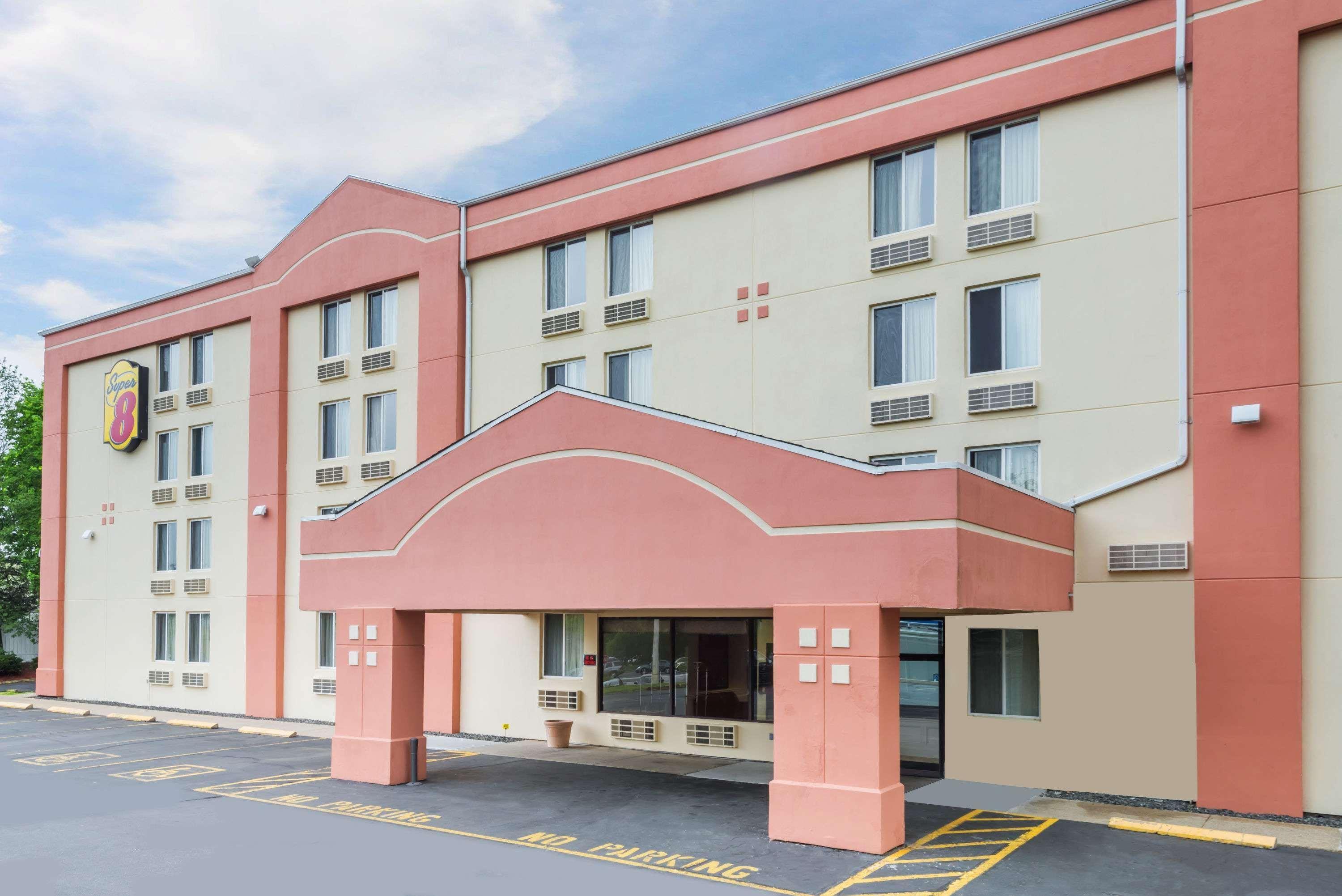 Super 8 By Wyndham Danbury Motel Dış mekan fotoğraf