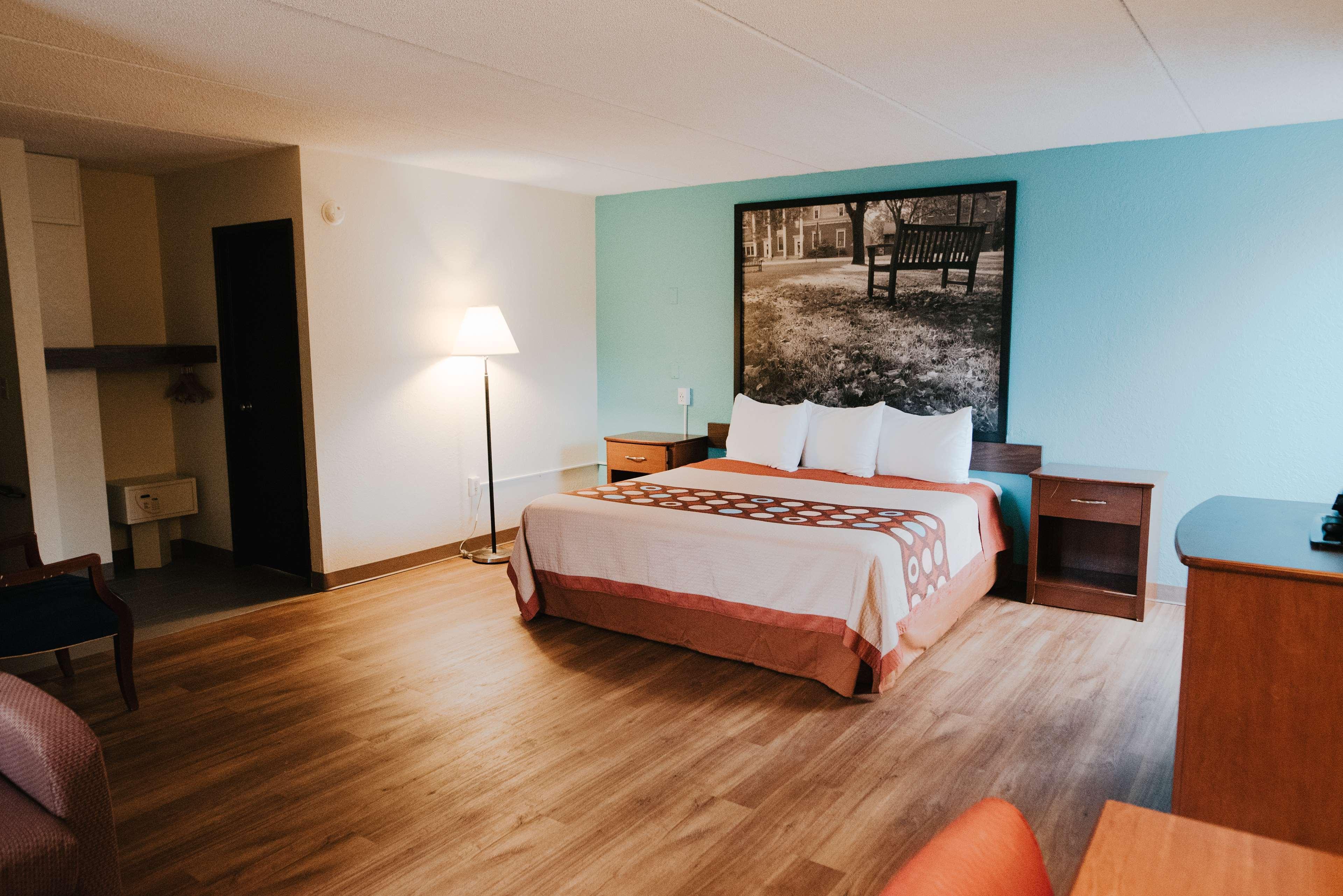 Super 8 By Wyndham Danbury Motel Dış mekan fotoğraf